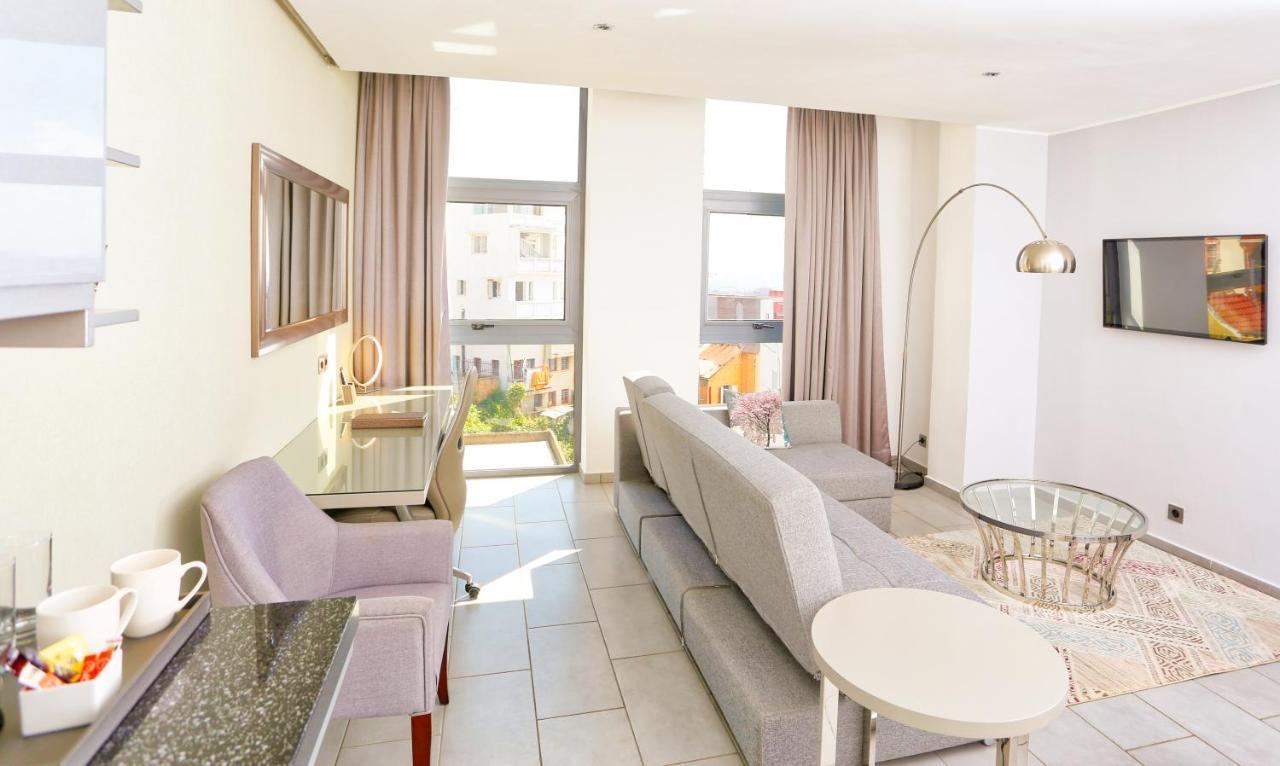 Hotel Le Fred à Tananarive Extérieur photo